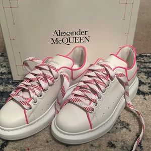 Alexander McQueen sneaker